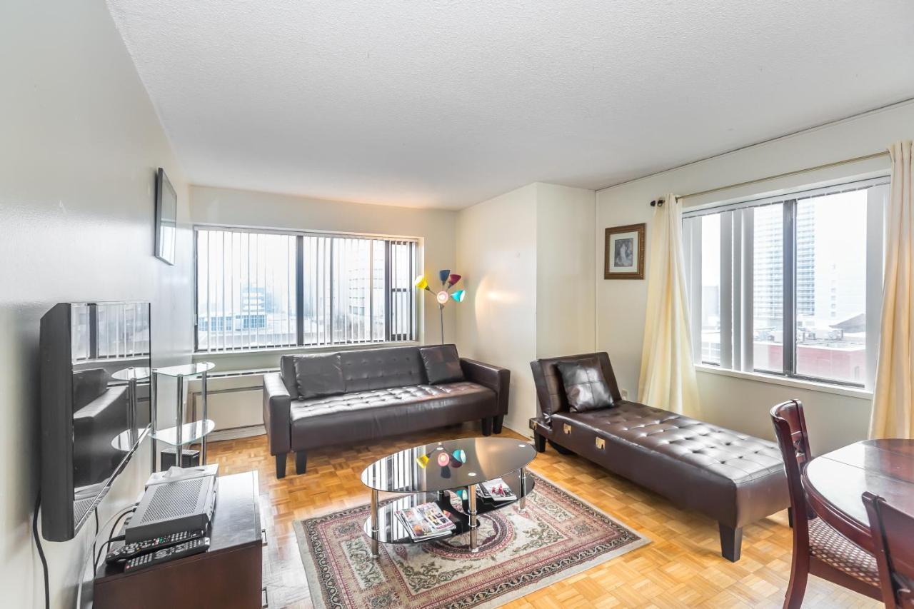 Toronto Furnished Living-Gerard Appartement Buitenkant foto