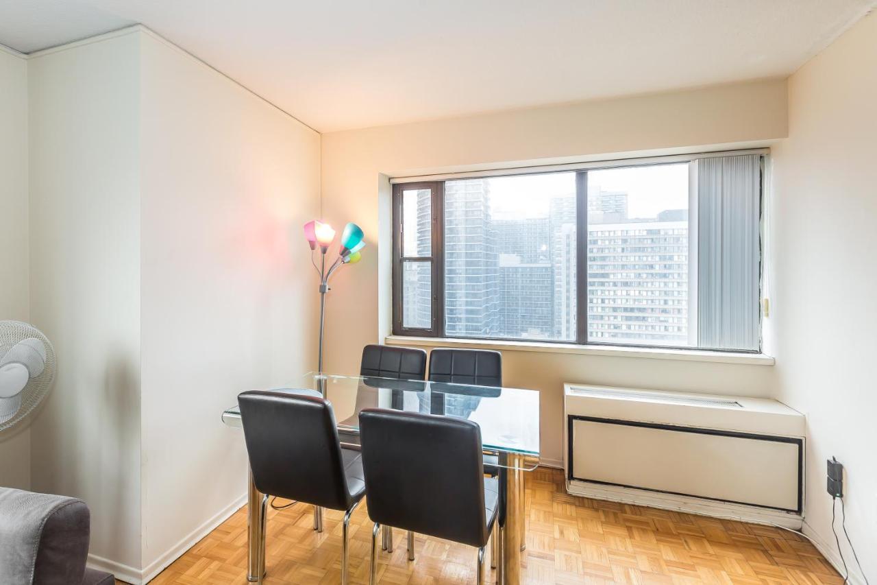 Toronto Furnished Living-Gerard Appartement Buitenkant foto