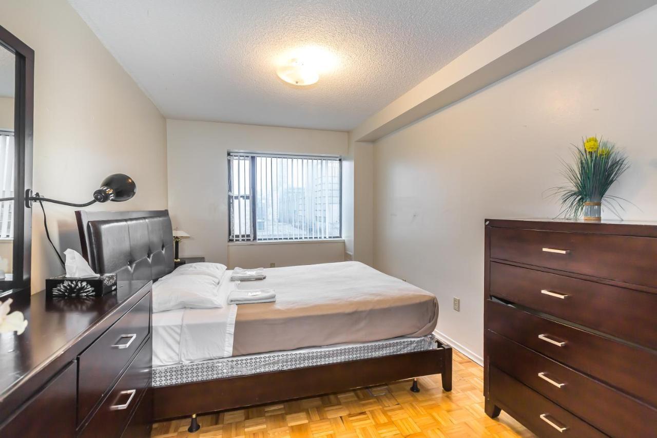 Toronto Furnished Living-Gerard Appartement Buitenkant foto