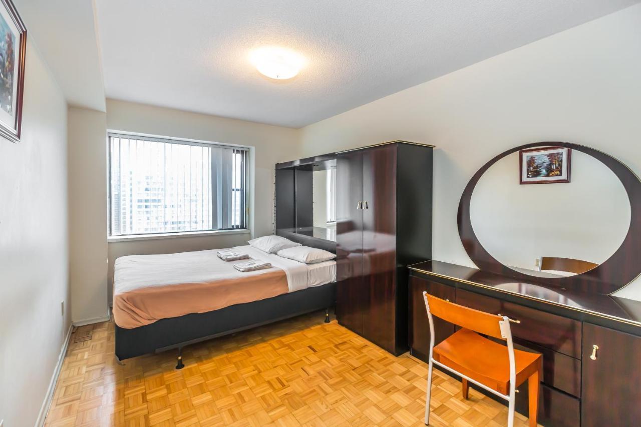 Toronto Furnished Living-Gerard Appartement Buitenkant foto