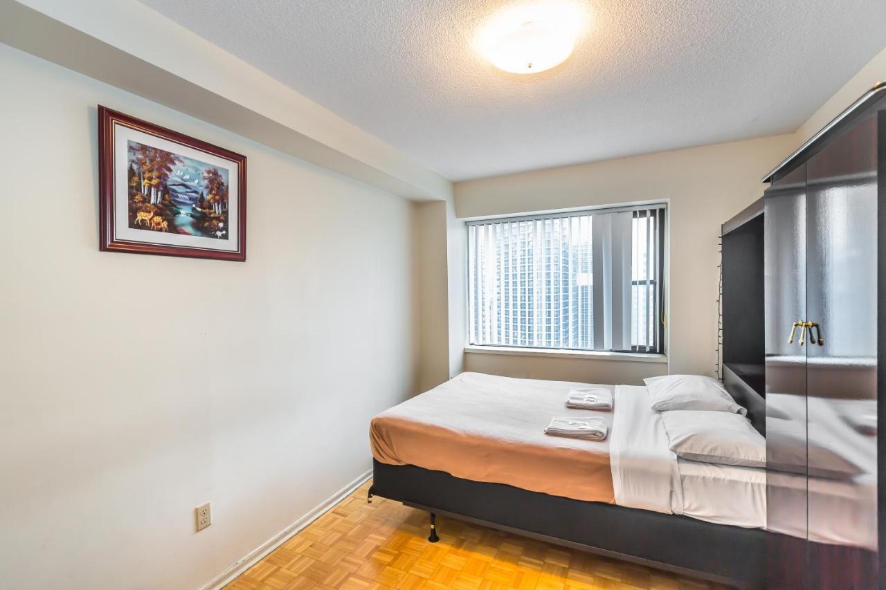 Toronto Furnished Living-Gerard Appartement Buitenkant foto